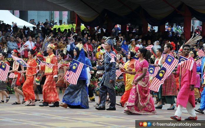 Masa untuk lihat semula erti Bangsa Malaysia, kata aktivis