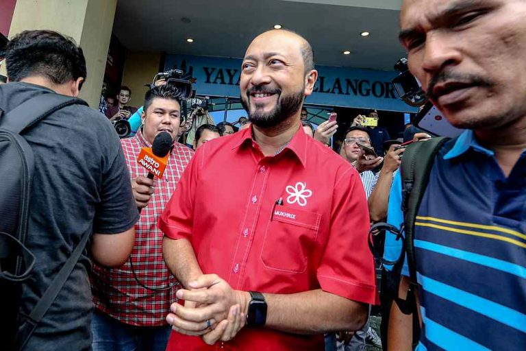 In swipe against Anwar, Mukhriz says won’t back PM appointed with help of corrupt Umno leaders