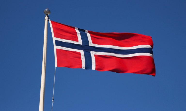 Norway central bank deputy chief quits after security snub over Chinese wife