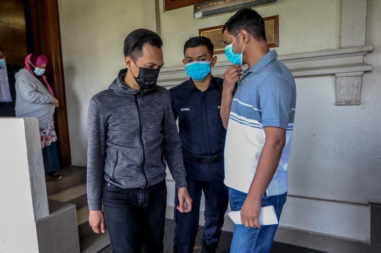 Immigration man charged with taking RM21,500 bribes to let foreign offenders exit Malaysia