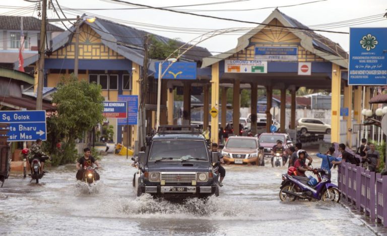 Over 7,300 evacuated as floods worsen in Terengganu, Kelantan