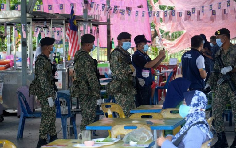 235 ditahan ingkar SOP PKP, gagal sedia alat rekod butiran pelanggan tertinggi