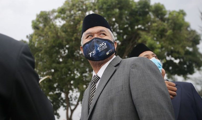 Reps from Umno, Bersatu and PAS complete Perak’s 10-men exco line-up  for now