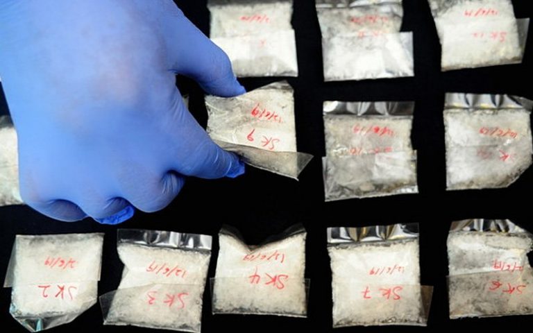 30 having drug-laced party held in raid at Bukit Tinggi bungalow