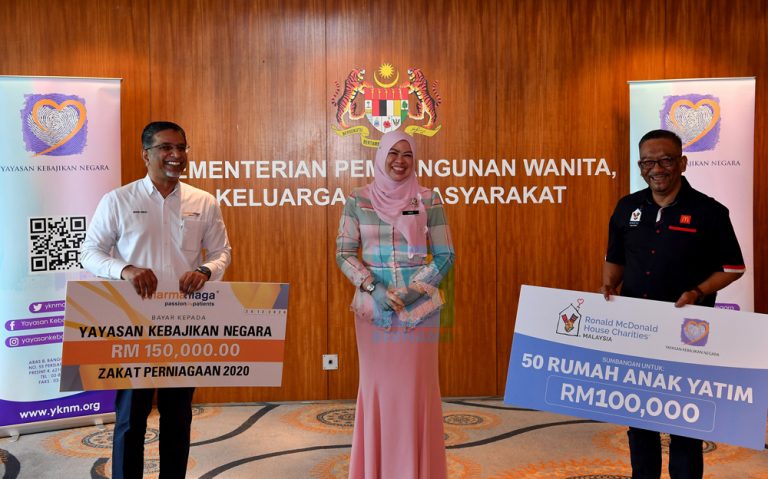 Ministry applies for additional 1,122 child protection, probation officers