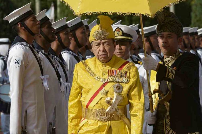 Selangor Sultan, Tengku Permaisuri express condolences to Ungku Abdul Aziz’s family