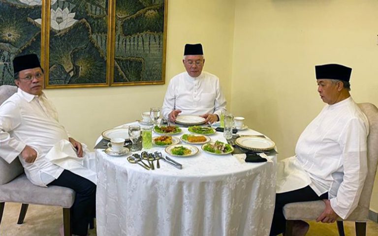 Gambar lepas tahlil Tun Rahah, tiada kaitan politik, kata Shafie