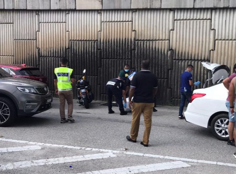 Police shoot dead four suspected robbers who rammed into Grabfood rider while fleeing