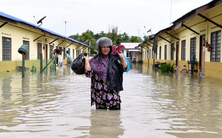 Flood situation worsens in east coast states