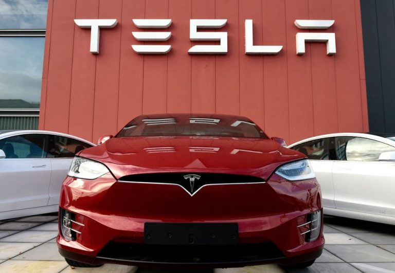New Boombox Feature Allow Tesla Owners To Change Their Car Horn Audio; Fart Sounds Included