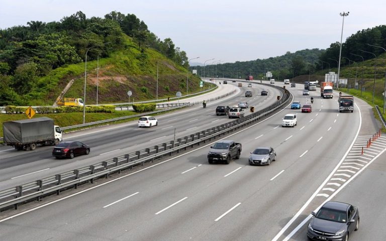 Aliran trafik lancar, tiada kesesakan luar biasa