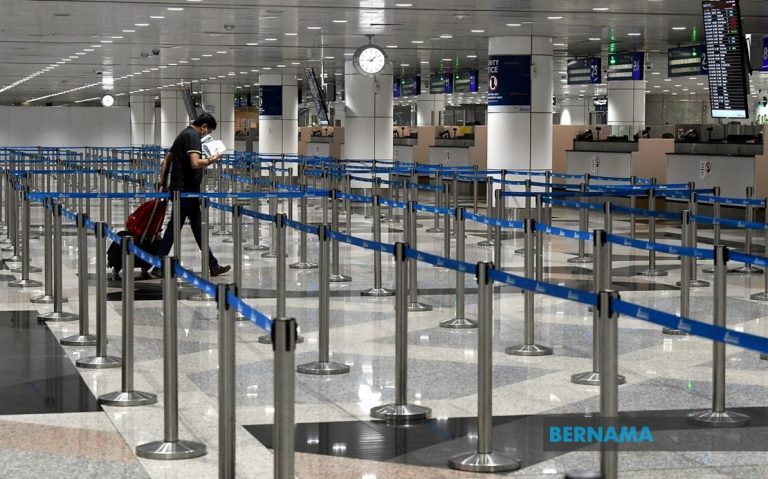 Entry ban on foreigners based on risk matrix – Mohd Redzuan