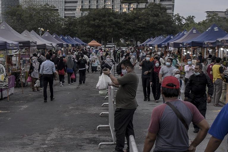 Updated MCO SOP: ‘Pasar malam’ now allowed to operate