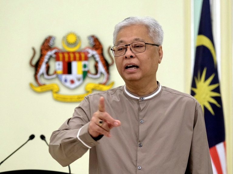 Under fire, minister insists housings allowed to demand ‘foreigners’ tested for Covid-19 or be denied entry
