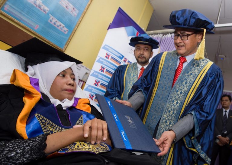 Husaini Omar is new Higher Education Ministry D-G