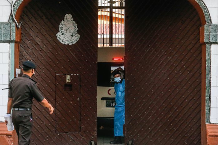 CNY: Face-to-face meetings with prison inmates not allowed, according to Prisons Dept