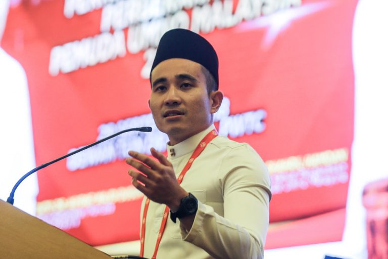 Umno info chief urges government to follow through with lowering voting age to 18