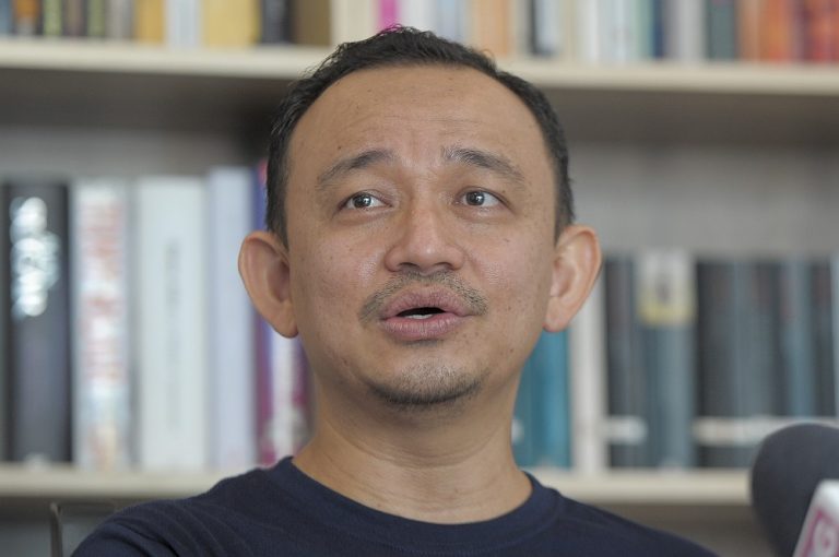Maszlee issues letter of demand to Umno Youth chief over communism claim in history syllabus