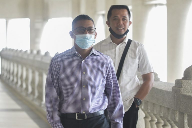 Judge in Najib’s 1MDB trial directs witness to go for Covid-19 swab test