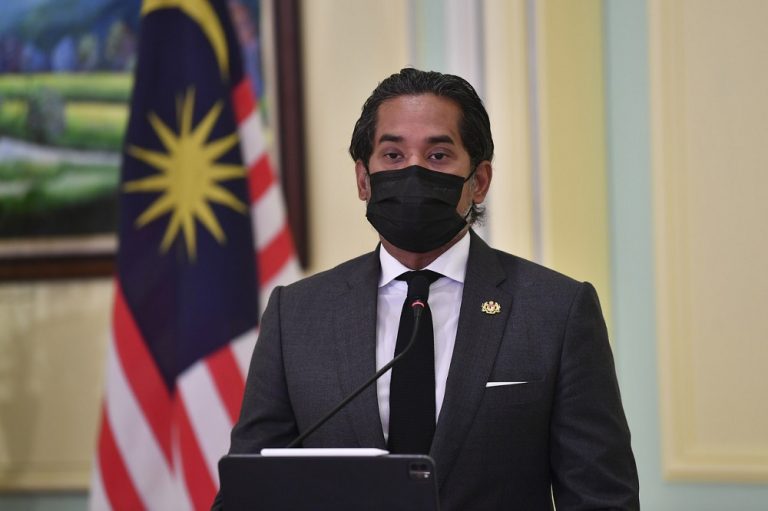 Khairy vows that undocumented migrants won’t be detained during Covid-19 vaccination