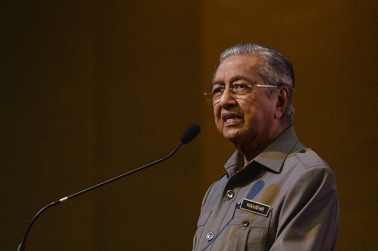 Dr Mahathir says failed to form unity govt in 2020 as Kit Siang felt he was aiming to be dictator