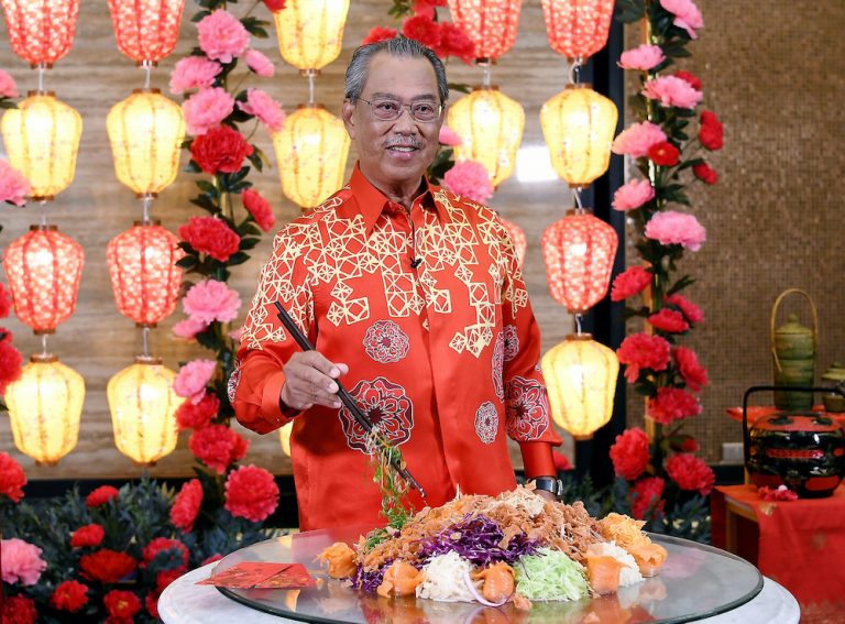 Muhyiddin assures government will balance survival and economic needs at virtual Malaysia CNY Open House 2021