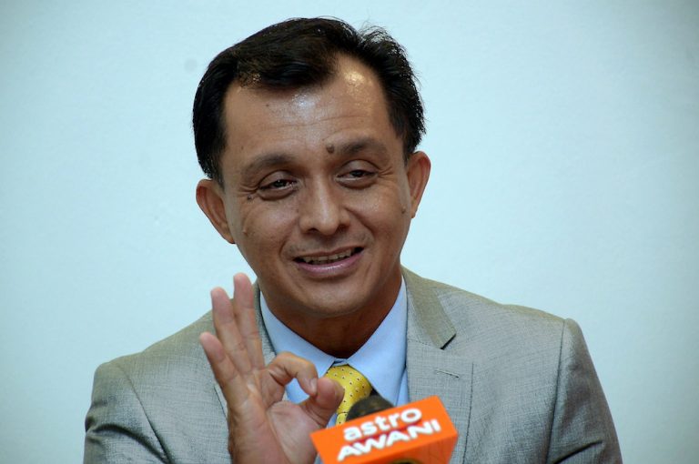 Creative industry players launch online petition calling for the sacking of Finas chairman, CEO