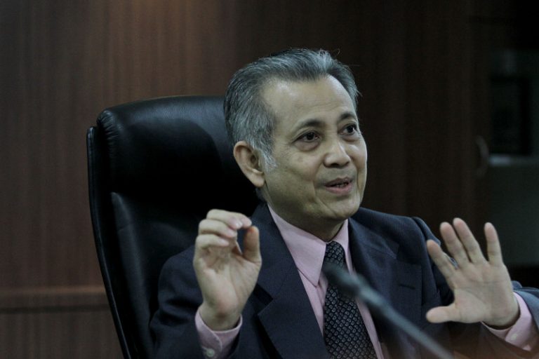 Constitution needs amendments to allow courts to view Emergency laws, says former senior judge