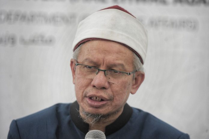 Police investigating case of non-Muslim man in apostasy case, says minister