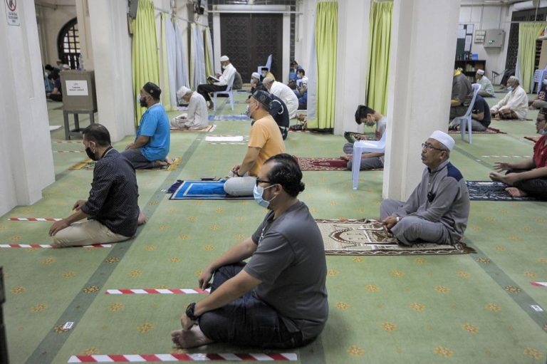 Perak allows congregational prayers with maximum of 120 people