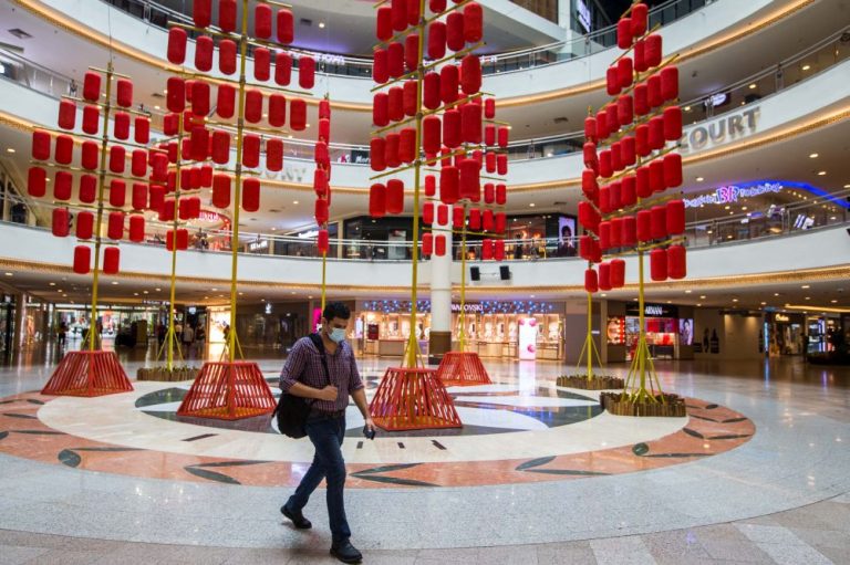 Kit Siang: Govt must withdraw CNY SOP, be more sensitive of people’s needs