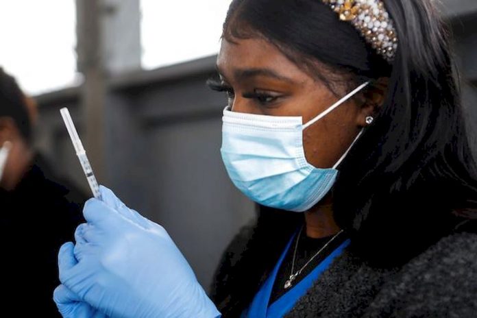 Covid-19 vaccine: One year for country to achieve herd immunity, say scientists