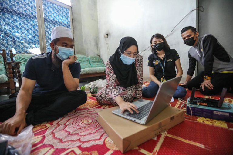 Ebit Lew to sponsor RM40,000 for Kota Baru student to pursue studies in accounting