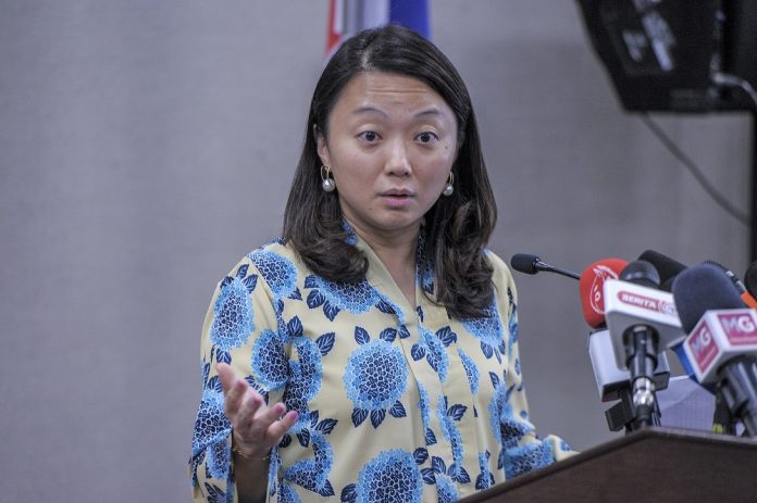 Explain ‘no further action’ against alleged slander by Muafakat Nasional site, Hannah Yeoh tells AGC