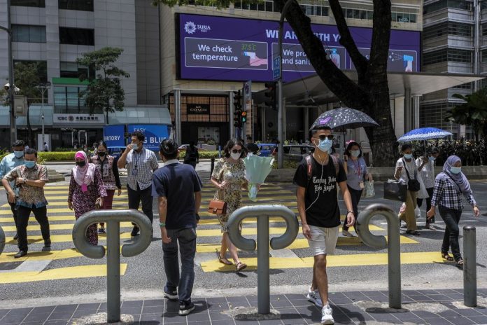 Cold feet among Perikatan? As parties gear up for early GE15, Undi18 voters remain a wild card