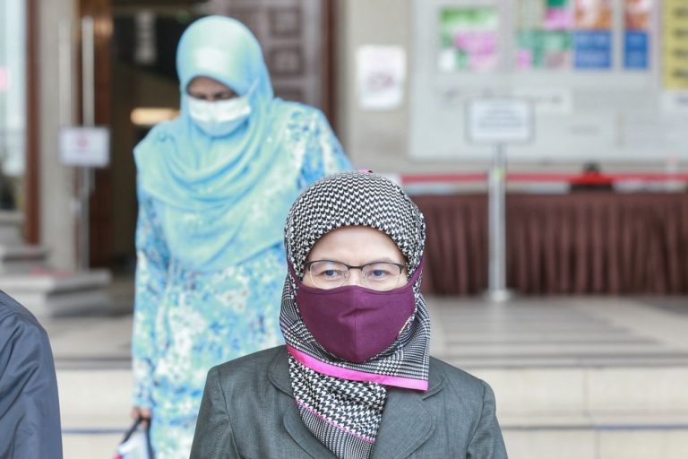 1MDB audit trial: Najib’s lawyer questions whether Salwani awarded Datukship for role as witness