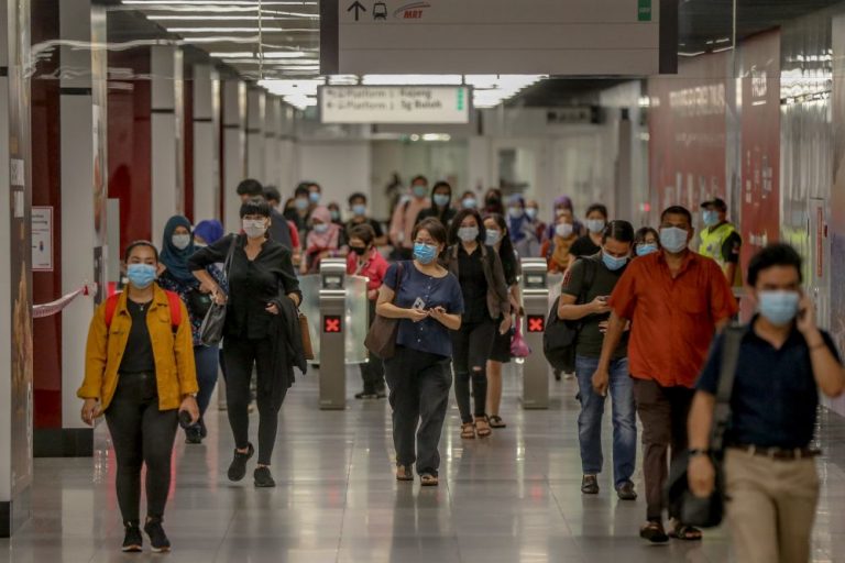 Govt data shows 15,700 more people became jobless in Malaysia between Oct-Dec 2020