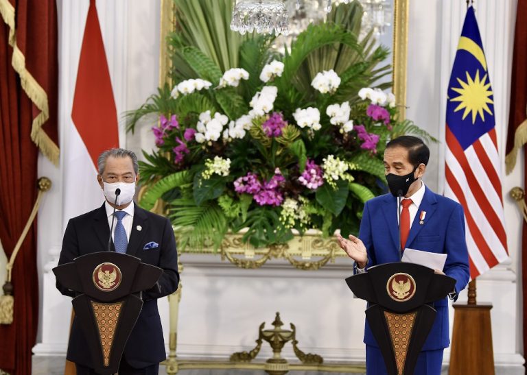After meeting with Muhyiddin, Jokowi hopes Malaysia will further protect Indonesian migrant workers