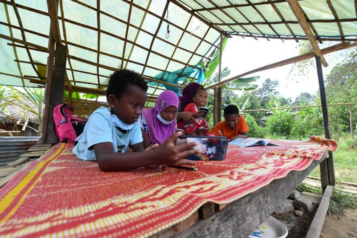 Home-based teaching and learning: Three ministries to collaborate to solve challenges faced by Orang Asli students, says deputy minister