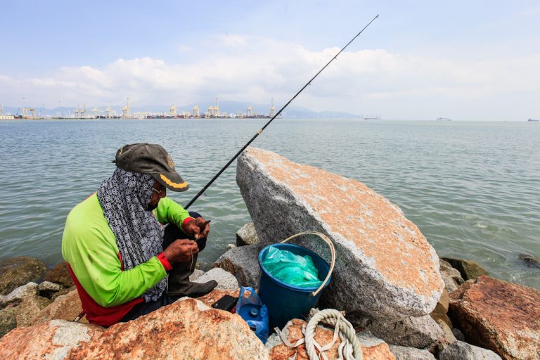 Ismail Sabri: Small scale fishing activities allowed, subject to police clearance