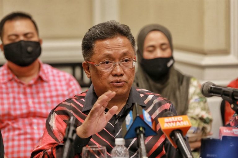 Ex-minister wants ban on inter-state travel lifted to save Sabah, Sarawak tourism industry