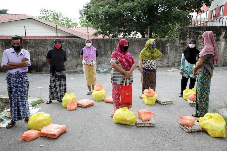 Malaysia to deport Myanmar asylum-seekers next week, refugee groups say