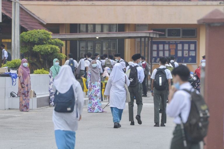 Over 400,000 SPM candidates to sit for 2020 exam starting today