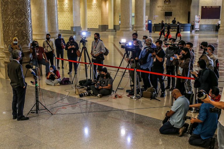 Malaysiakini hits RM500,000 goal to pay court fine within four hours after fundraiser launched