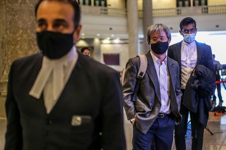 Opposition politicians urge Malaysians to defend press freedom after Malaysiakini decision