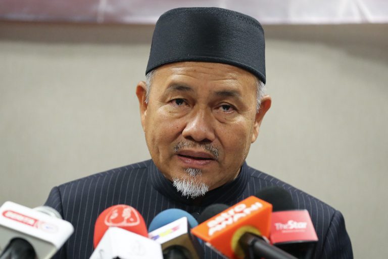 Environment minister: Open fires cause of unhealthy air quality