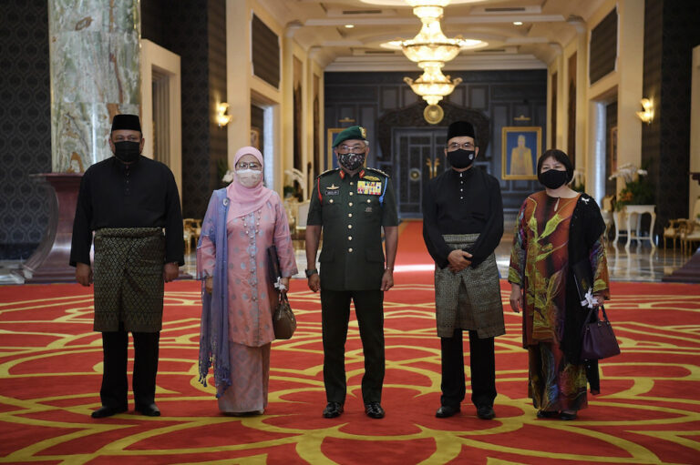 Agong presents instruments of appointment to four Court of Appeal judges