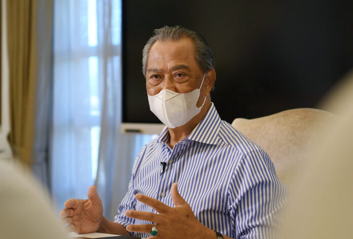 Muhyiddin: Govt mulls allowing interstate travel for Aidilfitri