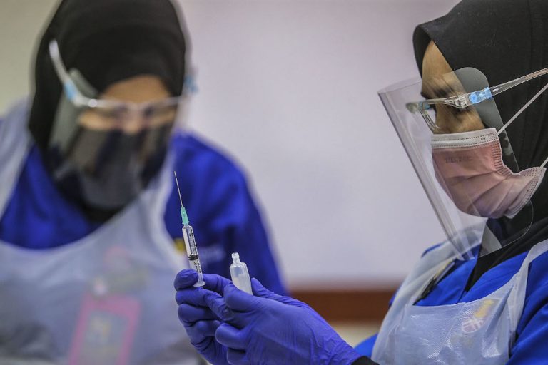 Pahang health director: Covid-19 vaccine dispensing in Tengku Ampuan Afzan Hospital postponed as supply runs out