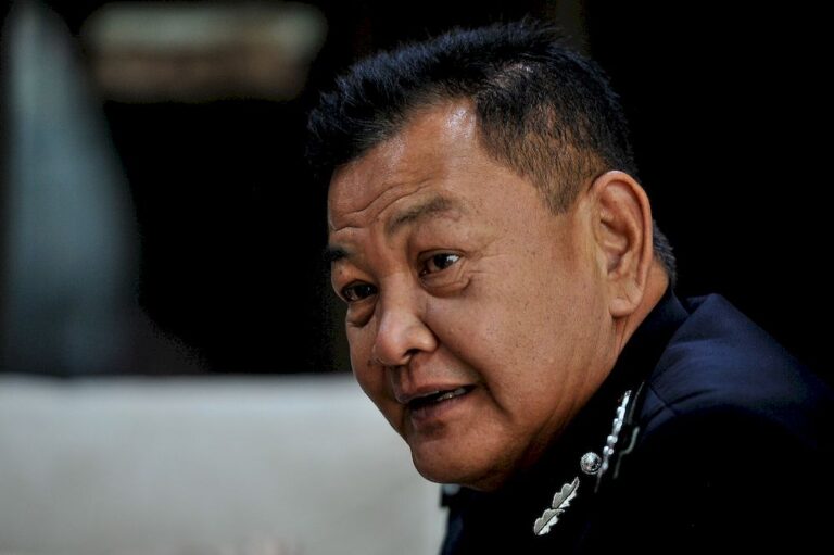 Do not issue inflammatory statements on Kalimah Allah issue, warns IGP